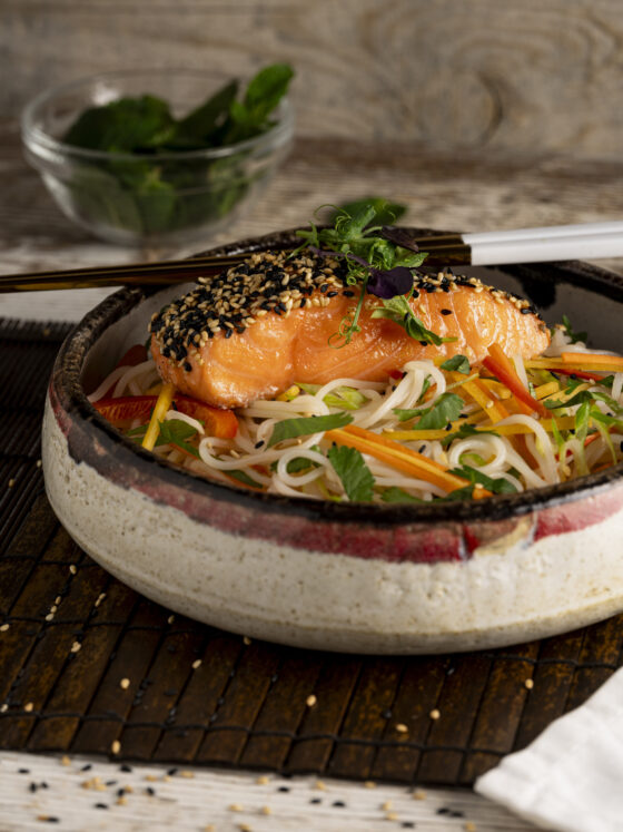 Asian Noodle Salad Salmon 5