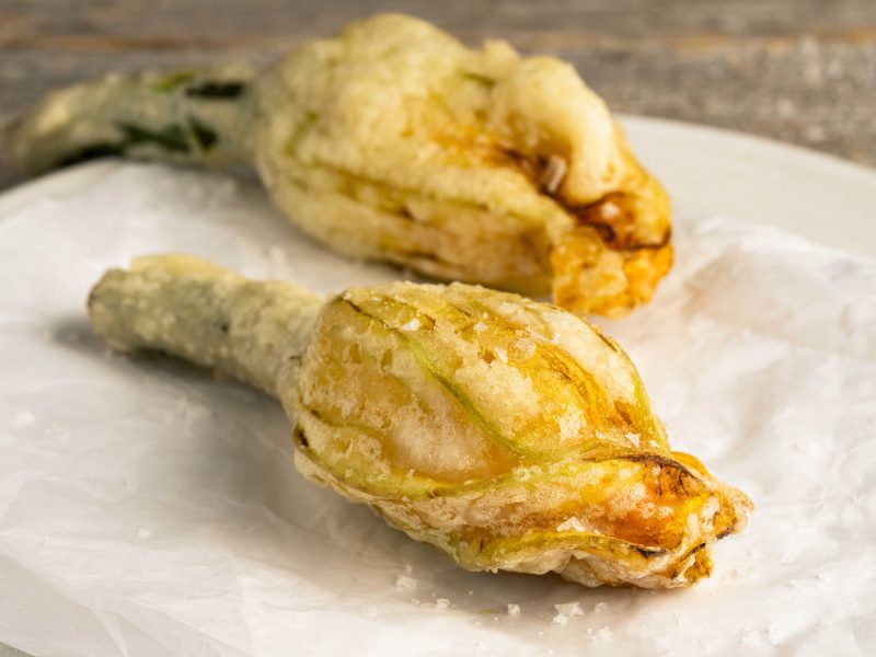 JPEG Fried Courgette Flowers 1147